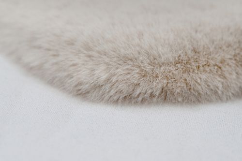 Weicher Hochflor Teppich Fellform Beige