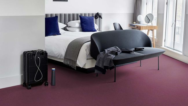 Interface Polichrome Solid "4266024 Malva"